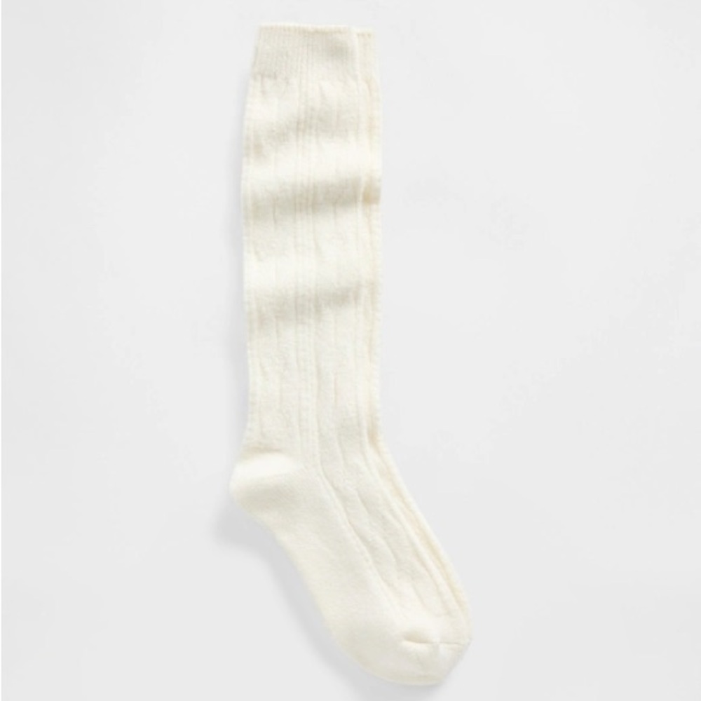 GAP CashSoft Cable-Knit Knee-High Socks